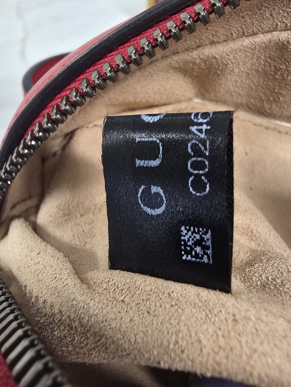 Gucci Red GG Marmont Quilted Leather Belt Bag - Picture 10 of 10
